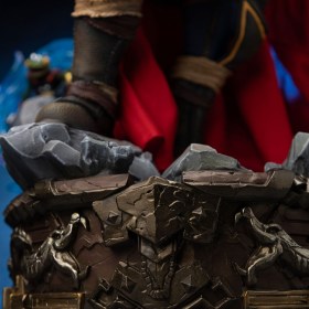 Thor Unleashed Marvel Legacy Replica 1/4 Statue by Iron Studios