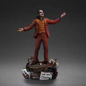 Joker (Arthur Fleck) DC Comics Art 1/10 Scale Deluxe Statue by Iron Studios