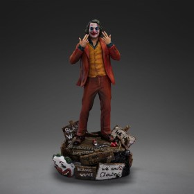 Joker (Arthur Fleck) DC Comics Art 1/10 Scale Deluxe Statue by Iron Studios