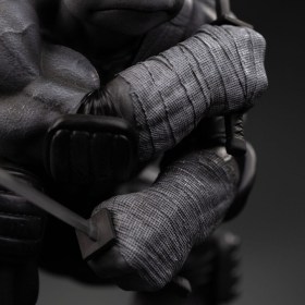 Leonardo Black and White Variant Teenage Mutant Ninja Turtles Art 1/10 Scale Statue by Iron Studios