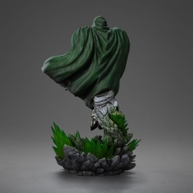 Doctor Doom The Infinity Gauntlet Marvel Legends Diorama 1/10 Statue by Iron Studios