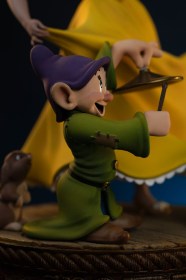 Snow White and the Seven Dwarves Deluxe Art 1/10 Scale Statue by Iron Studios