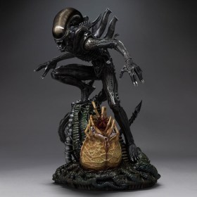 Alien Big Chap Alien Art 1/10 Scale Statue by Iron Studios
