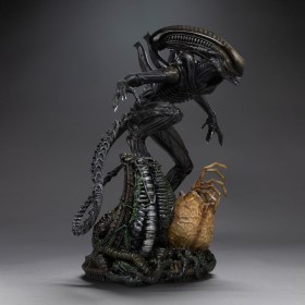 Alien Big Chap Alien Art 1/10 Scale Statue by Iron Studios