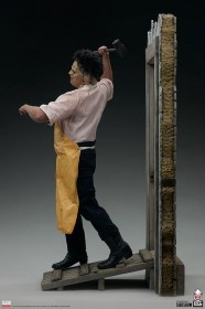 Leatherface The Butcher Texas Chainsaw Massacre 1/3 Statue by PCS