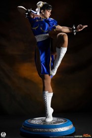 Chun-Li Classic Edition Street Fighter 1/2 Statue by PCS