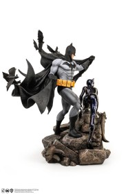 Batman & Catwoman Reunion DC Comics 1/4 Statue by Pure Arts