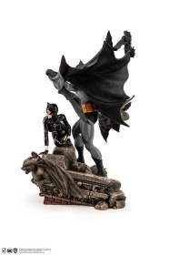 Batman & Catwoman Reunion DC Comics 1/4 Statue by Pure Arts