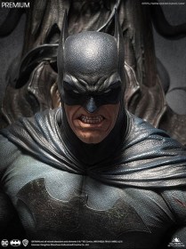 Batman on Throne Premium Edition DC Comics 1/4 Statue by Queen Studios