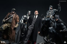 Bruce Wayne (Ben Affleck) Justice League 1/4 Statue by Queen Studios