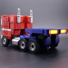Optimus Prime Interactive Auto-Converting Robot Transformers by Robosen