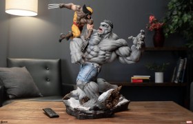 Grey Hulk vs Wolverine Marvel Statue by Sideshow Collectibles