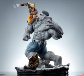 Grey Hulk vs Wolverine Marvel Statue by Sideshow Collectibles