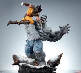 Grey Hulk vs Wolverine Marvel Statue by Sideshow Collectibles