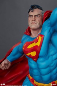 Superman DC Comics Premium Format Statue by Sideshow Collectibles