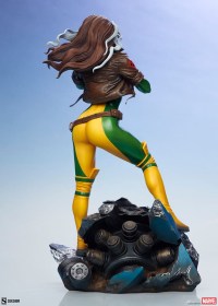 Rogue Marvel Premium Format Statue by Sideshow Collectibles