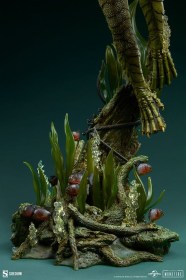 Creature from the Black Lagoon Universal Monsters Premium Format Figure by Sideshow Collectibles
