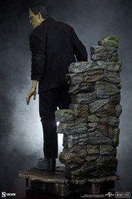 Frankenstein (Fabric Costume) Premium Format Mixed Media Statue by Sideshow Collectibles