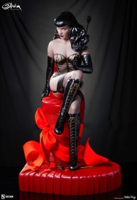 Bettie Page Love Hurts Statue by Sideshow Collectibles