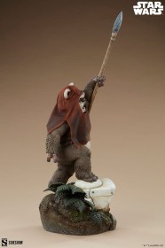 Wicket Star Wars Episode VI Return of the Jedi Premium Format Statue by Sideshow Collectibles