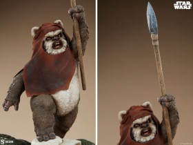 Wicket Star Wars Episode VI Return of the Jedi Premium Format Statue by Sideshow Collectibles
