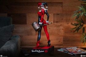 Harley Quinn Suicide Squad Premium Format Figure by Sideshow Collectibles