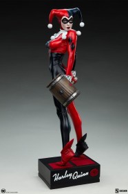 Harley Quinn Suicide Squad Premium Format Figure by Sideshow Collectibles