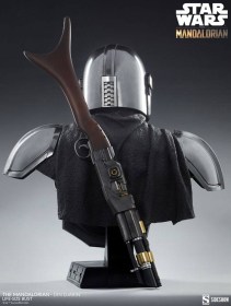 Din Djarin The Mandalorian Star Wars The Mandalorian Life-Size Bust by Sideshow Collectibles