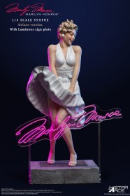 Marilyn Monroe Deluxe Version 1/4 Statue by Star Ace Toys