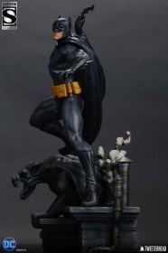 Batman (Black and Gray Edition) DC Comics 1/4 Maquette by Tweeterhead