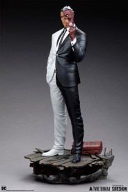 Two-Face DC Comics 1/6 Maquette by Tweeterhead