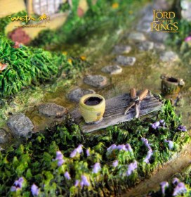 Bag End Regular Edition Lord of the Rings Diorama by Weta