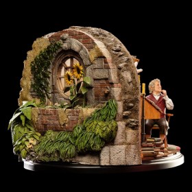 Bilbo Baggins in Bag End The Lord of the Rings 1/6 Statue by Weta