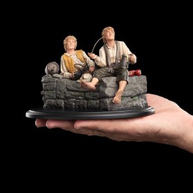 Merry and Pippin The Lord of the Rings Mini Statue by Weta