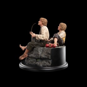 Merry and Pippin The Lord of the Rings Mini Statue by Weta