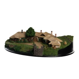 The Green Dragon Inn Lord of the Rings Statue by Weta Workshop