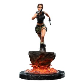 Lara Croft The Sanctuary of Flame Tomb Raider Mini Statue by Weta Workshop