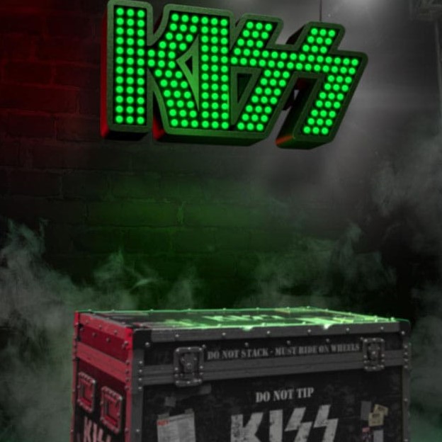 Kiss: Kiss Rock Ikonz On Tour Road Case Statue & Stage Backdrop Set ...