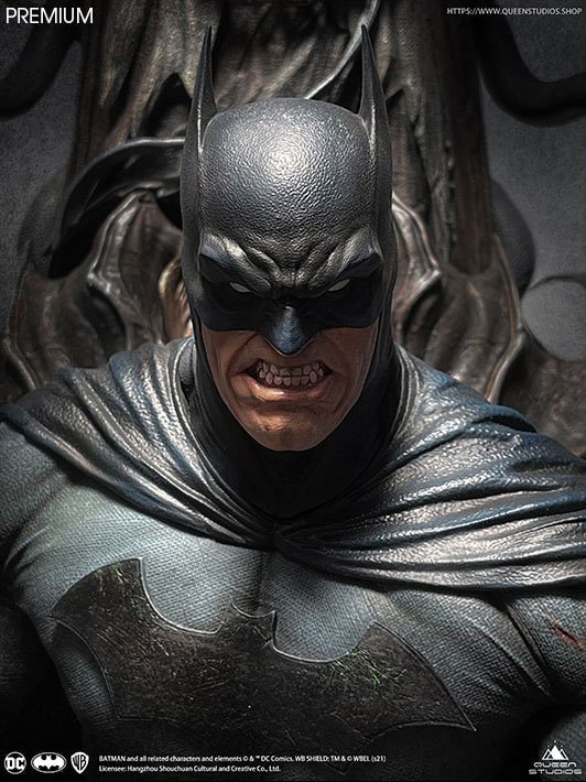 1/4 Quarter Scale Statue: Batman on Throne Premium Edition DC Comics 1/4  Statue by Queen Studios