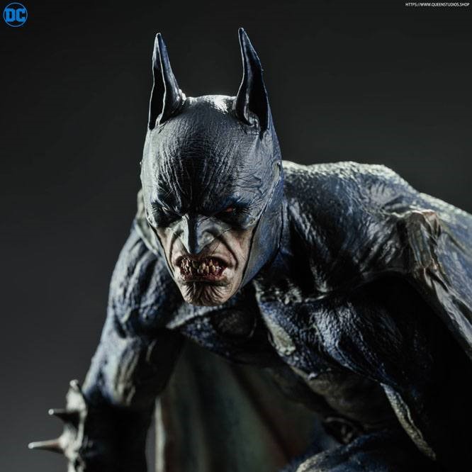 1/4 Quarter Scale Statue: Bloodstorm Batman Premium Edition DC Comics 1/4  Statue by Queen Studios